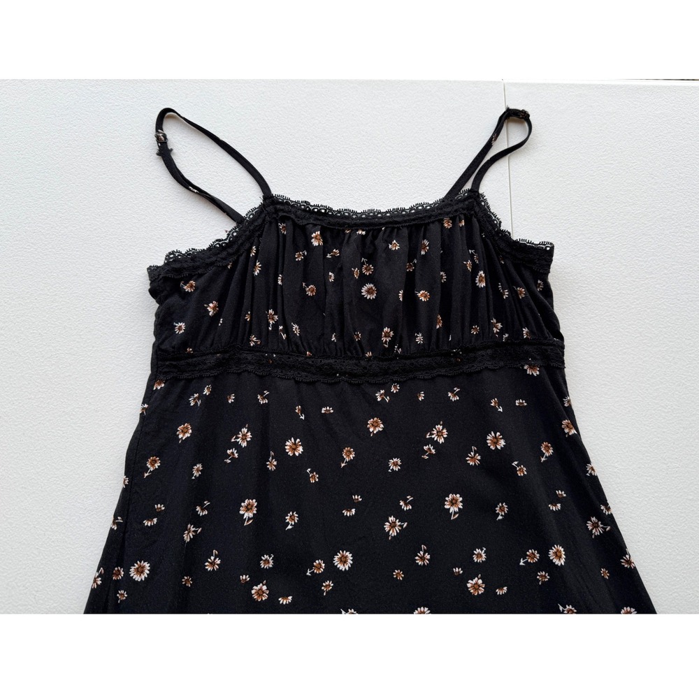 Womens Baby Doll Top by Art Class Size L 10/12 Black Daisy Print Y2K Coquette - Picture 9 of 15